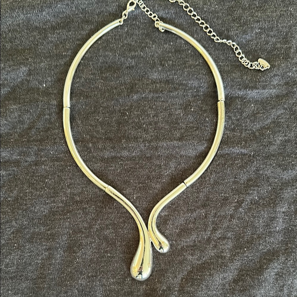 Elegant Silver Necklace